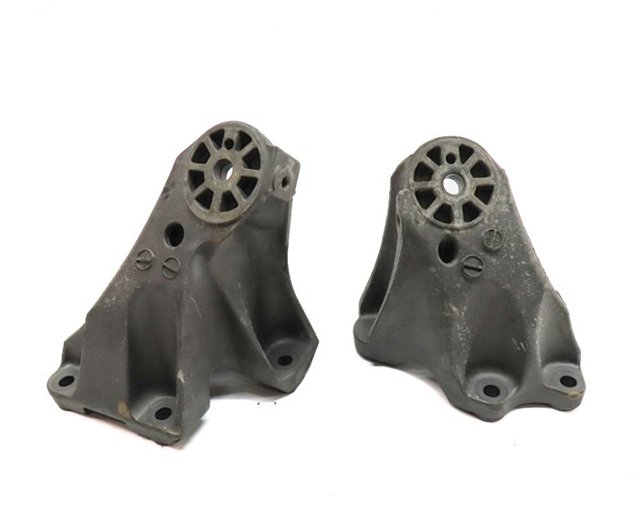 Thumbnail 2: 2011 AUDI Q7 (4L) 3.0L DIESEL (CATA) ENGINE MOTOR MOUNT SUPPORT BRACKET SET/2