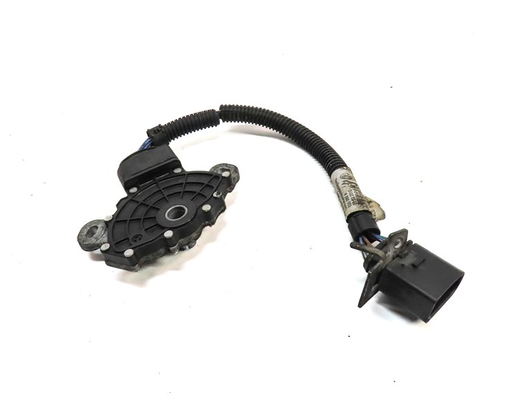 Thumbnail 2: 2011 AUDI Q7 (4L) AUTOMATIC TRANSMISSION NEUTRAL SAFETY SWITCH w/ HARNESS