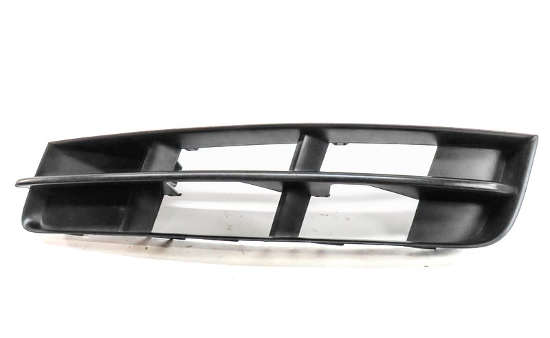 Thumbnail 2: 2011 AUDI Q7 (4L) FRONT LEFT DRIVER LOWER BUMPER AIR VENT GRILLE END