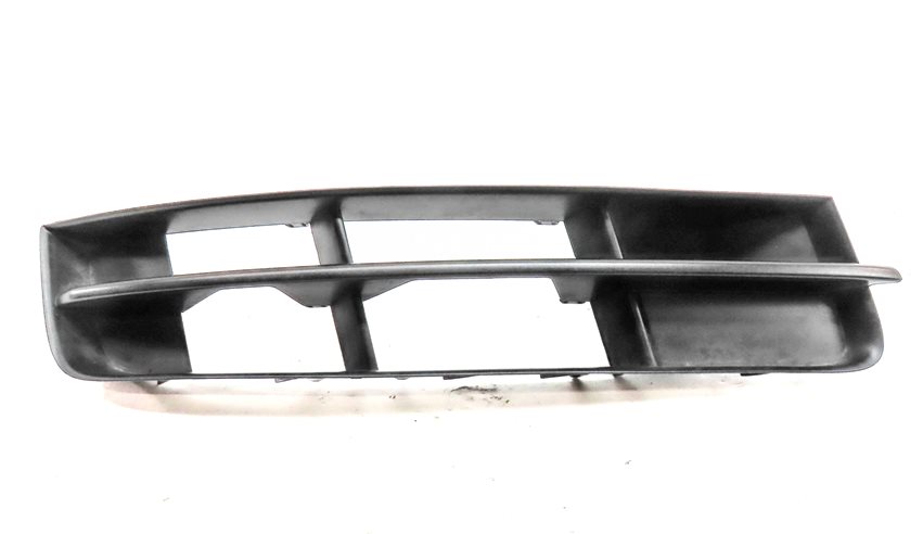 Thumbnail 2: 2011 AUDI Q7 (4L) FRONT RIGHT PASSENGER LOWER BUMPER AIR VENT GRILLE END