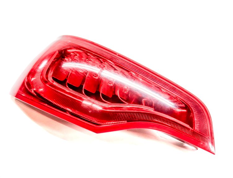 2010-2015 AUDI Q7 (4L) REAR LEFT DRIVER TAILLIGHT BRAKE LIGHT LAMP (LED)