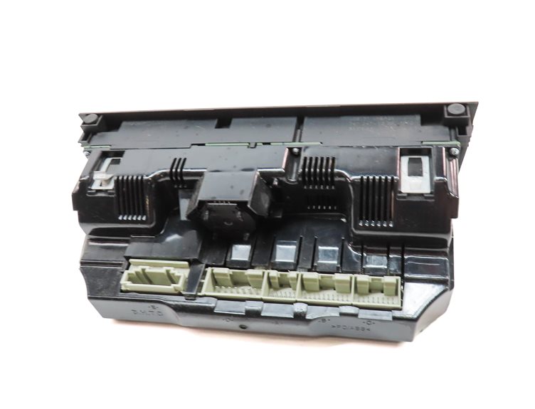 Thumbnail 5: 2011 AUDI Q7 (4L) FRONT CENTER DASH HEAT AIR AC HVAC CLIMATE CONTROL PANEL