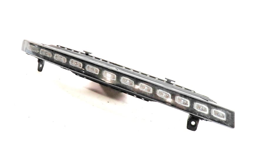 2010-2015 AUDI Q7 (4L) FRONT RIGHT PASSENGER TURN SIGNAL MARKER LIGHT LAMP (LED)