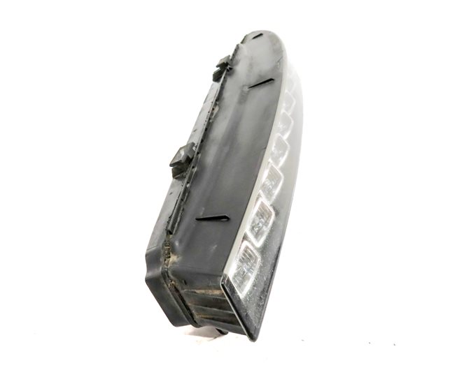 Thumbnail 4: 2010-2015 AUDI Q7 (4L) FRONT LEFT DRIVER TURN SIGNAL MARKER LIGHT LAMP (LED)