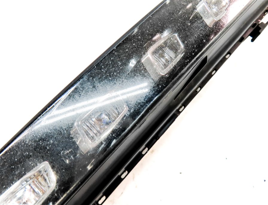 Thumbnail 9: 2010-2015 AUDI Q7 (4L) FRONT LEFT DRIVER TURN SIGNAL MARKER LIGHT LAMP (LED)