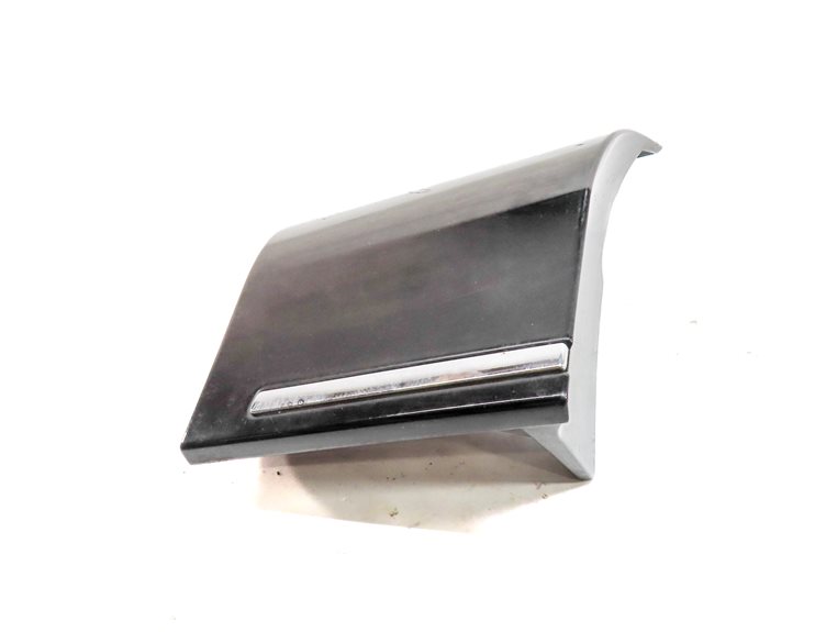 Thumbnail 2: 2011 AUDI Q7 (4L) FRONT RIGHT PASSENGER LOWER FENDER TRIM MOULDING (Black)