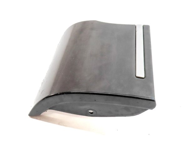 Thumbnail 3: 2011 AUDI Q7 (4L) FRONT RIGHT PASSENGER LOWER FENDER TRIM MOULDING (Black)