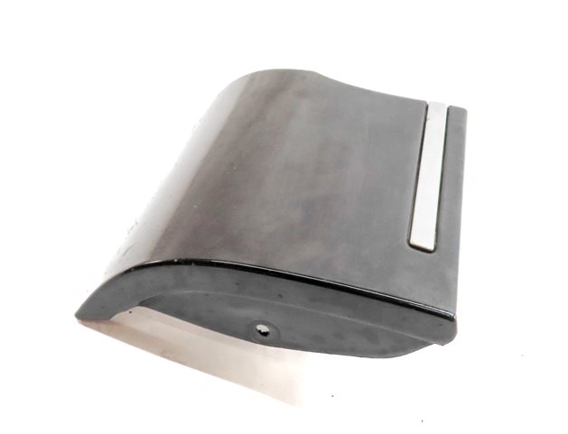 Thumbnail 4: 2011 AUDI Q7 (4L) FRONT RIGHT PASSENGER LOWER FENDER TRIM MOULDING (Black)