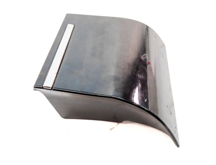 Thumbnail 6: 2011 AUDI Q7 (4L) FRONT RIGHT PASSENGER LOWER FENDER TRIM MOULDING (Black)