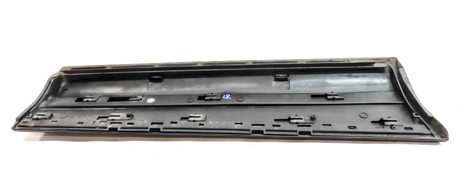 Thumbnail 6: 2011 AUDI Q7 (4L) REAR LEFT LOWER DOOR EXTERIOR TRIM MOULDING (Black)