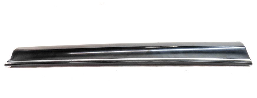 Thumbnail 2: 10-15 AUDI Q7 FRONT LEFT DRIVER LOWER DOOR TRIM MOULDING (w/out SLINE) (Black)