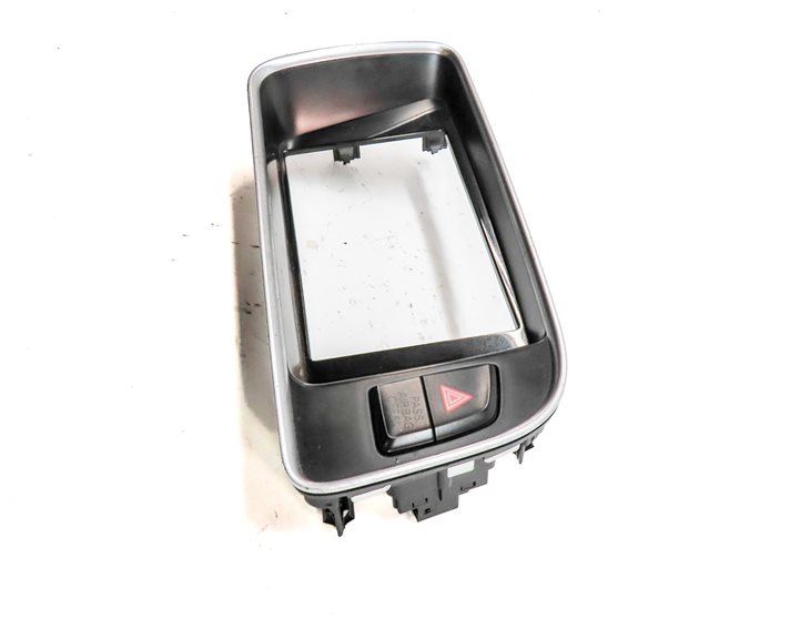 Thumbnail 3: 2015 AUDI Q5 (B8 8R) FRONT CENTER DASH INFORMATION SCREEN TRIM SURROUND