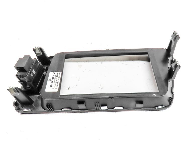 Thumbnail 6: 2015 AUDI Q5 (B8 8R) FRONT CENTER DASH INFORMATION SCREEN TRIM SURROUND
