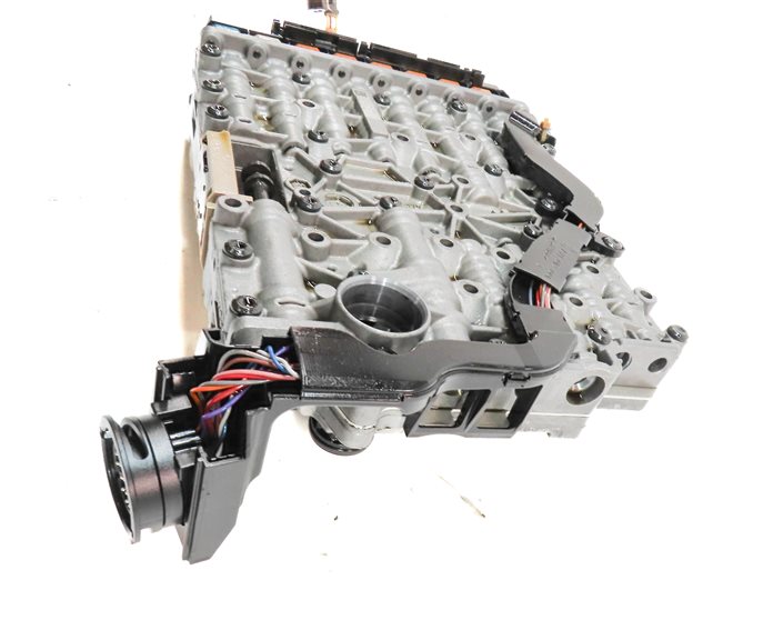 Thumbnail 3: 15-17 AUDI Q5 (B8 8R) 2.0L AWD AUTOMATIC TRANSMISSION VALVE BODY & MECHATRONIC