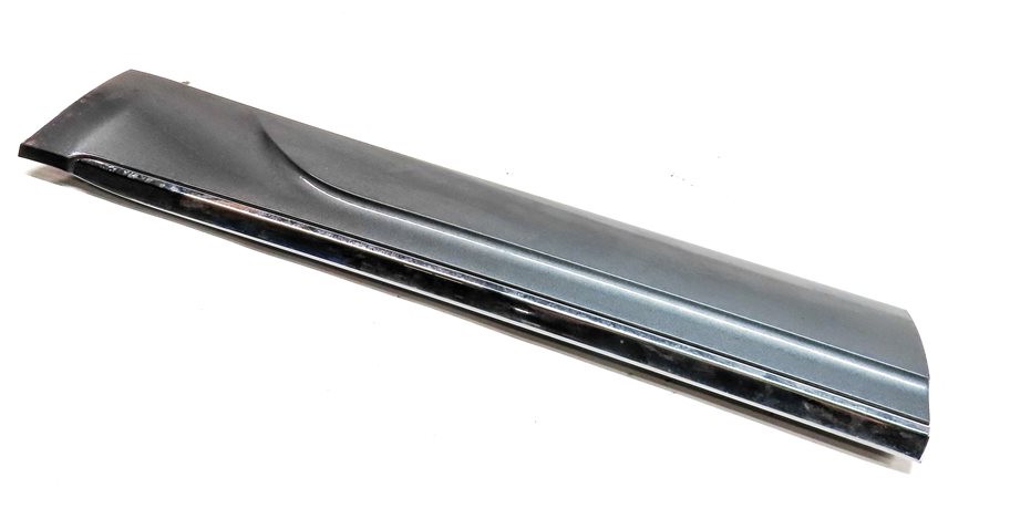 13-17 AUDI Q5 (B8 8R) REAR LEFT DOOR EXTERIOR LOWER MOULDING RUNNER TRIM (Gray)