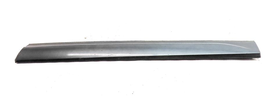 Thumbnail 5: 13-17 AUDI Q5 B8 8R FRONT RIGHT PASSENGER LOWER DOOR MOULDING TRIM PANEL (Gray)