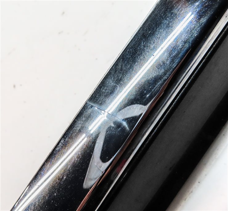 Thumbnail 8: 13-17 AUDI Q5 B8 8R FRONT RIGHT PASSENGER LOWER DOOR MOULDING TRIM PANEL (Gray)