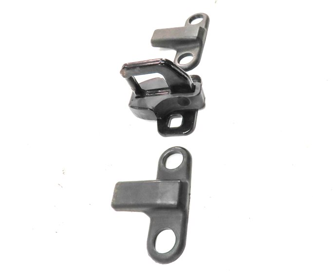 Thumbnail 4: 2010 LAND ROVER LR4 (L319) REAR TRUNK LIFTGATE LID UPPER STRIKER HOOK RAIL SET/3