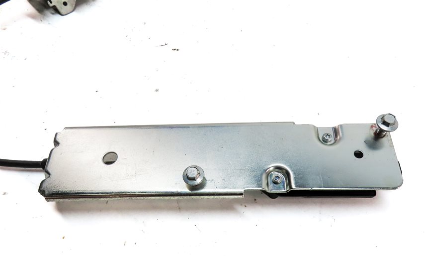 Thumbnail 8: 2010 LAND ROVER LR4 (L319) REAR TRUNK LIFTGATE HATCH LID LOCK LATCH ACTUATOR