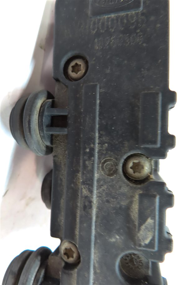 Thumbnail 7: 2010 LAND ROVER LR4 (L319) FRONT AIR RIDE SUSPENSION RELIEF VALVE BLOCK