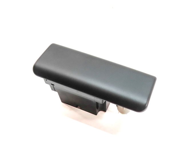 2010 LAND ROVER LR4 (L319) AUXILIARY MEDIA AUX IN w/ 12V POWER SOCKET PANEL