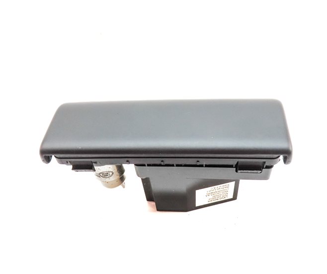 Thumbnail 4: 2010 LAND ROVER LR4 (L319) AUXILIARY MEDIA AUX IN w/ 12V POWER SOCKET PANEL