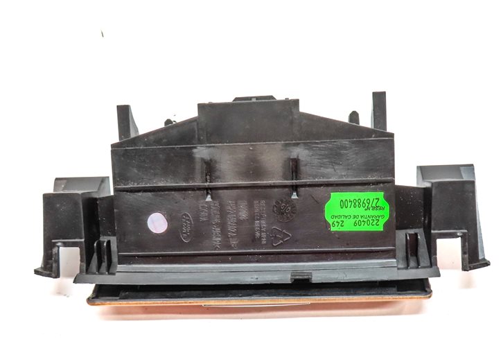 Thumbnail 6: 2010 LAND ROVER LR4 (L319) FRONT CENTER CONSOLE ASHTRAY w/ WOOD TRIM
