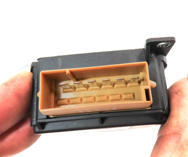 Thumbnail 7: 2010 LAND ROVER LR4 (L319) SUNROOF SUN ROOF CONTROL MODULE