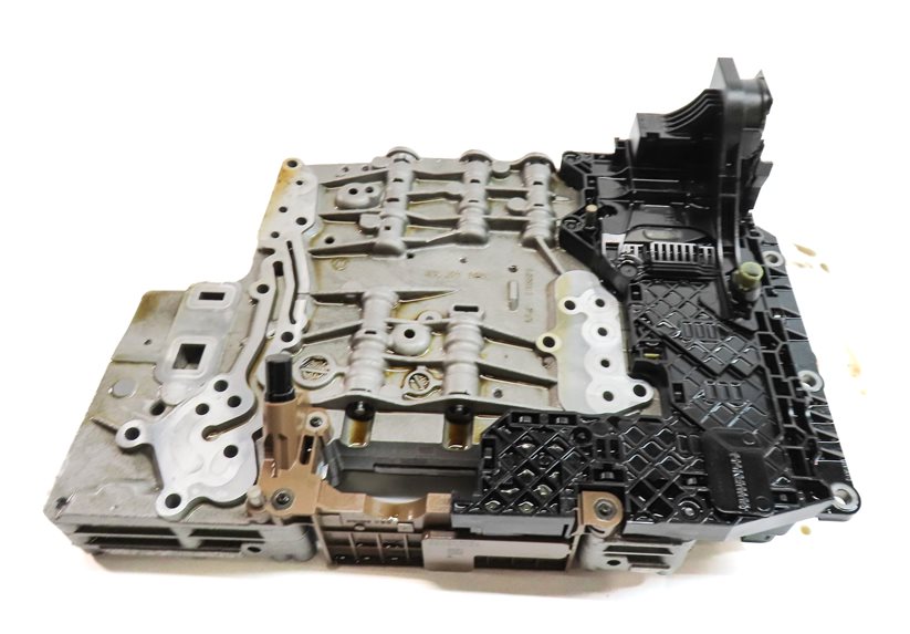 Thumbnail 6: 10-12 LR4 RANGE ROVER SPORT (L320 L322) 5.0L 6HP-28 AUTO TRANSMISSION VALVE BODY