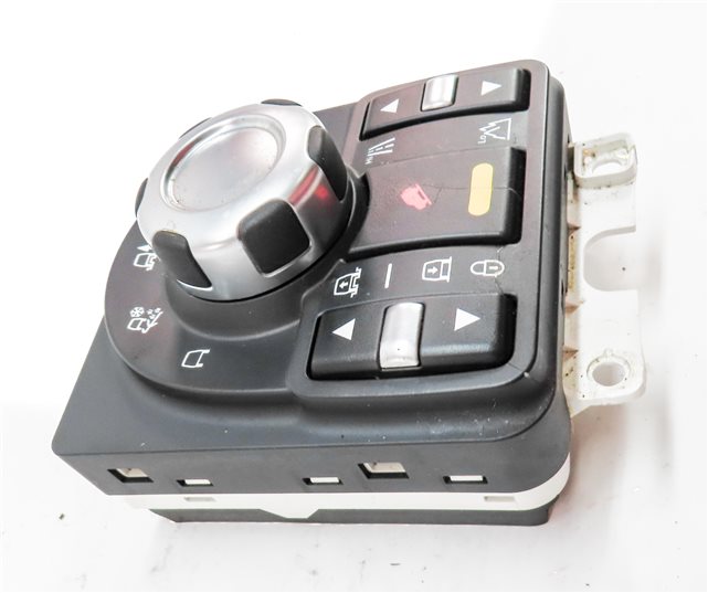 Thumbnail 4: 2010 LAND ROVER LR4 (L319) HILL DESCENT RIDE HEIGHT TERRAIN SELECT SWITCH PANEL