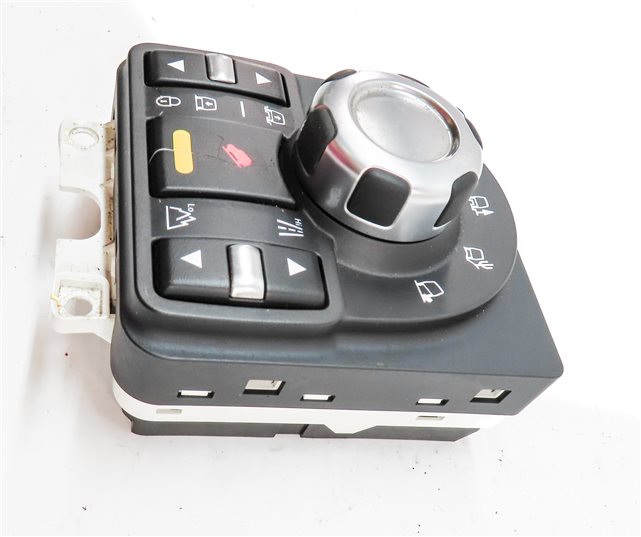 Thumbnail 5: 2010 LAND ROVER LR4 (L319) HILL DESCENT RIDE HEIGHT TERRAIN SELECT SWITCH PANEL