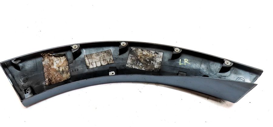 Thumbnail 7: 2010 LAND ROVER LR4 (L319) REAR LEFT FENDER WHEEL WELL TRIM ARCH MOULDING (Blue)