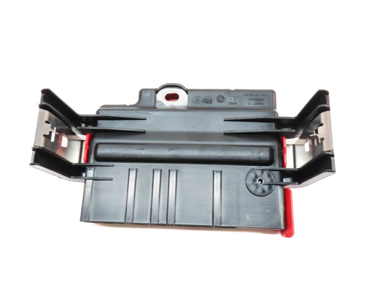 Thumbnail 6: 2012 BMW X5 (E70) 3.0L DIESEL (M57Y) ENGINE POSITIVE POWER DISTRIBUTION PLATE