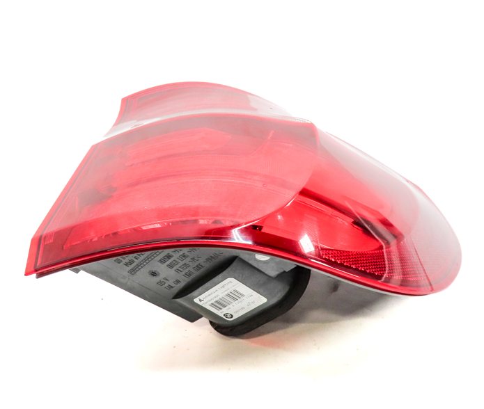 Thumbnail 4: 2011-2013 BMW X5 X5M (E70) RIGHT PASSENGER REAR OUTER TAILLIGHT BRAKE LIGHT LAMP