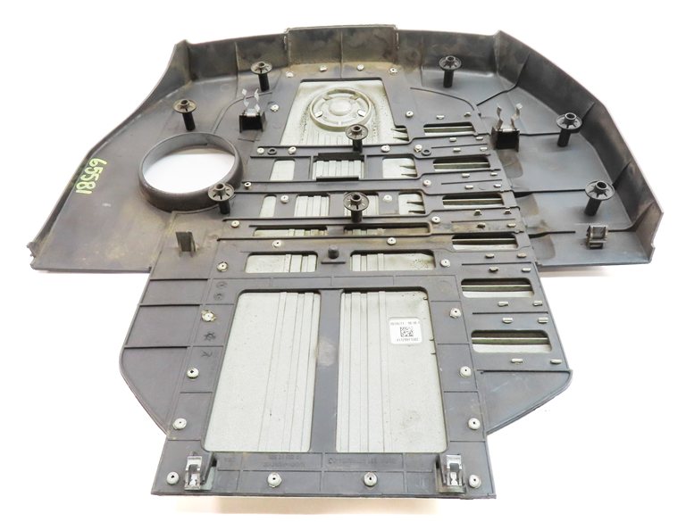 Thumbnail 7: 2009-2013 BMW X5 (E70) 3.0L M57 DIESEL PRIMARY ENGINE COVER TRIM PANEL