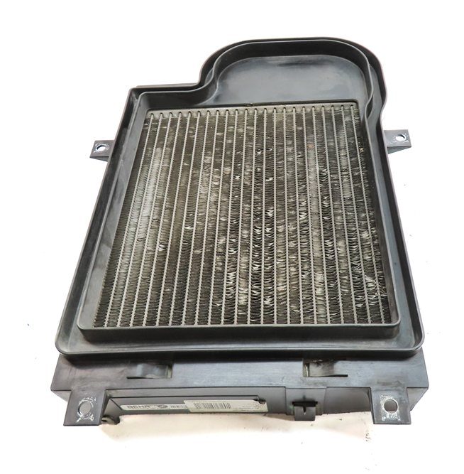 Thumbnail 7: 2008-2014 BMW X5 X5M X6 X6M (E70 E71) 3.0L / 4.4L TWIN TURBO AUXILIARY RADIATOR