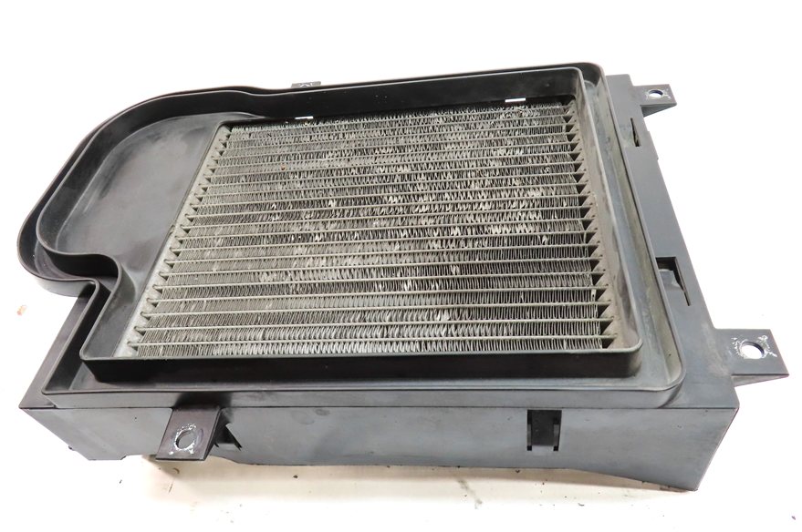 Thumbnail 8: 2008-2014 BMW X5 X5M X6 X6M (E70 E71) 3.0L / 4.4L TWIN TURBO AUXILIARY RADIATOR