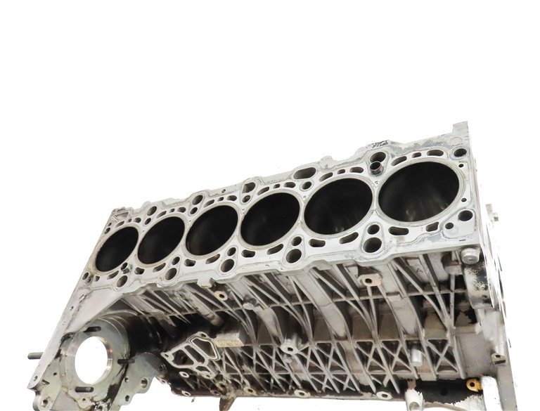 Thumbnail 3: 09-13 BMW X5 335D (E70 E90) 3.0L TWIN TURBO M57Y DIESEL ENGINE CYLINDER BLOCK