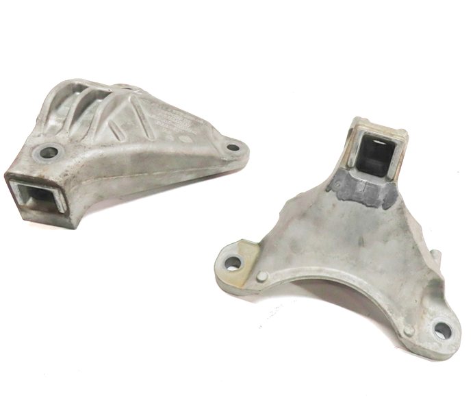 Thumbnail 1: 2012 BMW 535I (F10) 3.0L (N55) ENGINE MOTOR MOUNT SUPPORT BRACKET SET/2