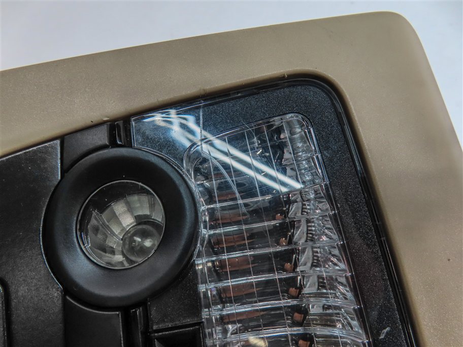 Thumbnail 10: 2012 BMW 535I (F10) FRONT INTERIOR OVERHEAD DOME LIGHT LAMP w/ SWITCHES (Beige)