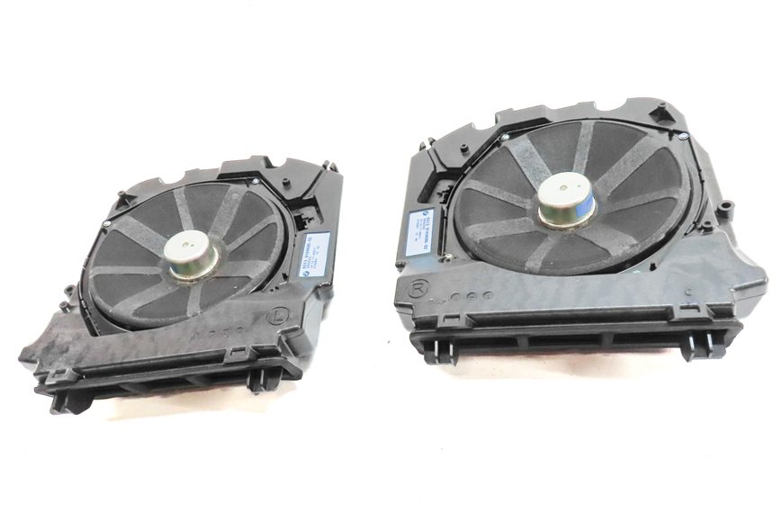 Thumbnail 3: 2012 BMW 535I (F10) RADIO STEREO AUDIO SOUND SYSTEM SUBWOOFER SPEAKER SET/2