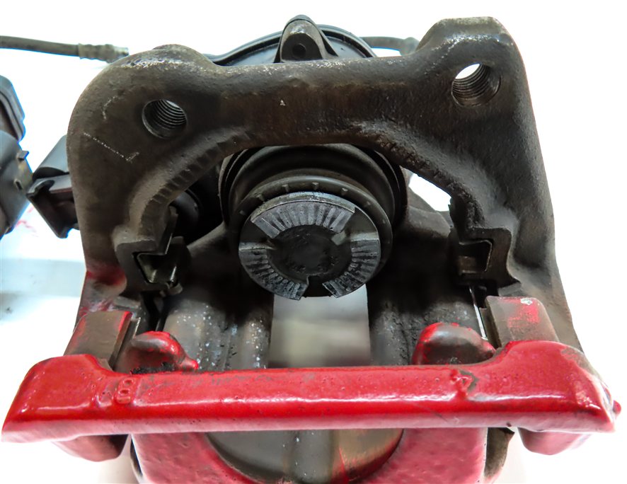 Thumbnail 8: 2011-2019 BMW 535i 550i 640i 650i (F06 F10) REAR LEFT & RIGHT BRAKE CALIPER SET