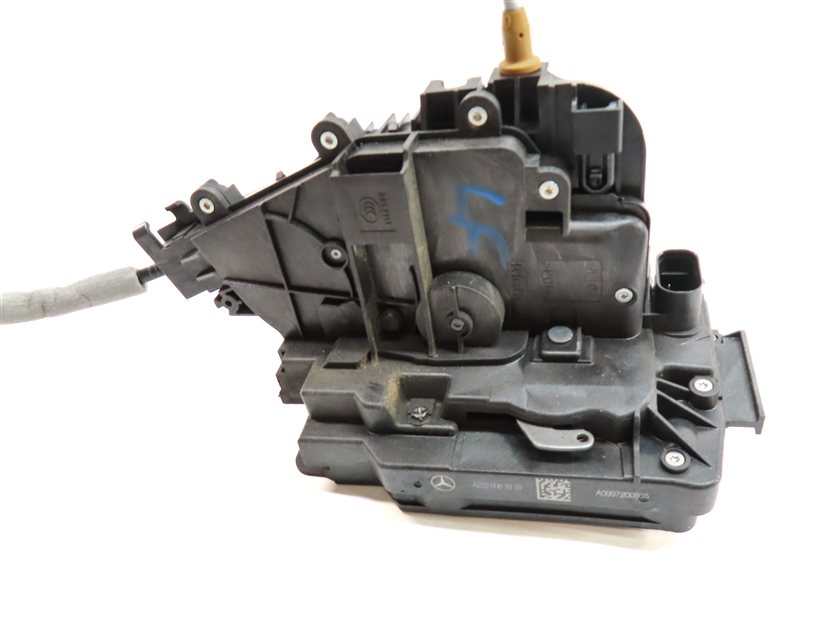 Thumbnail 7: 15-19 MERCEDES GLC GLE GLS ML CLASS X166 FRONT LEFT DRIVER DOOR LOCK LATCH