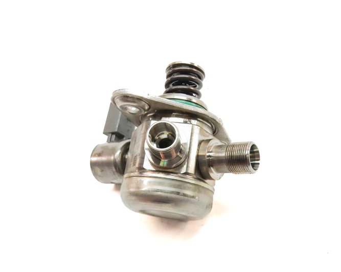 Thumbnail 9: 11-20 MERCEDES E S SL GL (W205 W166 W212 X166 X253) V8 LEFT MECHANICAL FUEL PUMP