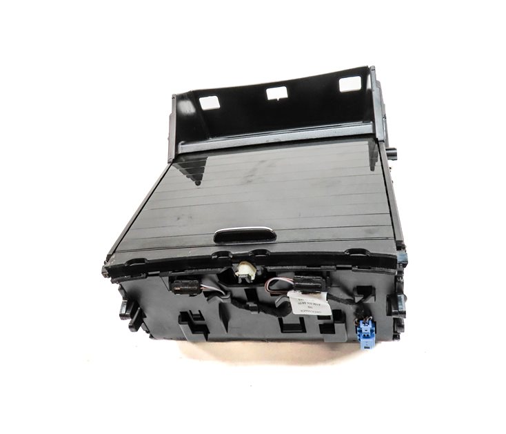 Thumbnail 2: 2018 MERCEDES GLS450 (X166) FRONT CENTER CONSOLE DUAL CUPHOLDER w/12V SOCKET
