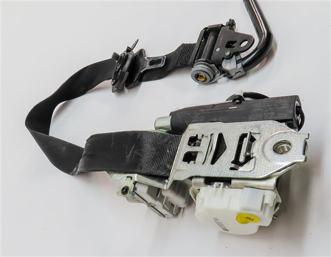 Thumbnail 5: 12-16 MERCEDES GL CLASS W166 X166 FRONT LEFT DRIVER SEATBELT RETRACTOR (Black)