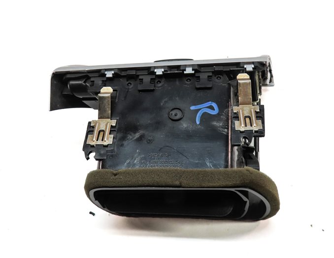 Thumbnail 4: 2013 MERCEDES GL450 (X166) FRONT RIGHT PASSENGER DASH HEAT AIR AC VENT (Black)