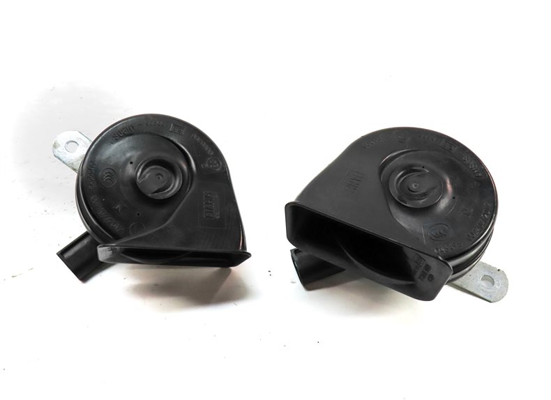 Thumbnail 2: 13-19 MERCEDES GL ML GLE GLS CLASS (W166 X166) HIGH & LOW TONE SAFETY HORN SET-2