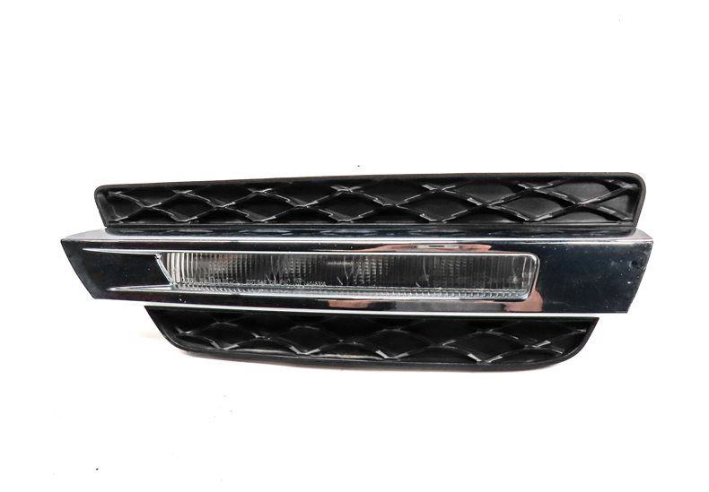 Thumbnail 3: 2013-2016 MERCEDES GL350 GL450 (X166) LEFT FRONT DRIVER DRL FOGLIGHT LAMP