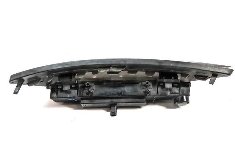 Thumbnail 5: 2013-2016 MERCEDES GL350 GL450 (X166) LEFT FRONT DRIVER DRL FOGLIGHT LAMP